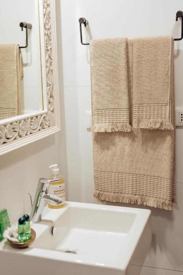 פסקרה Suite 51 Luxury Home מראה חיצוני תמונה